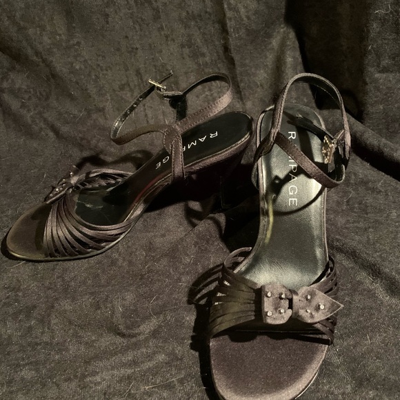 ⬇️ ⬇️PRICE! NWOT “RAMPAGE” STRAPPY DRESS SHOES - Picture 8 of 8